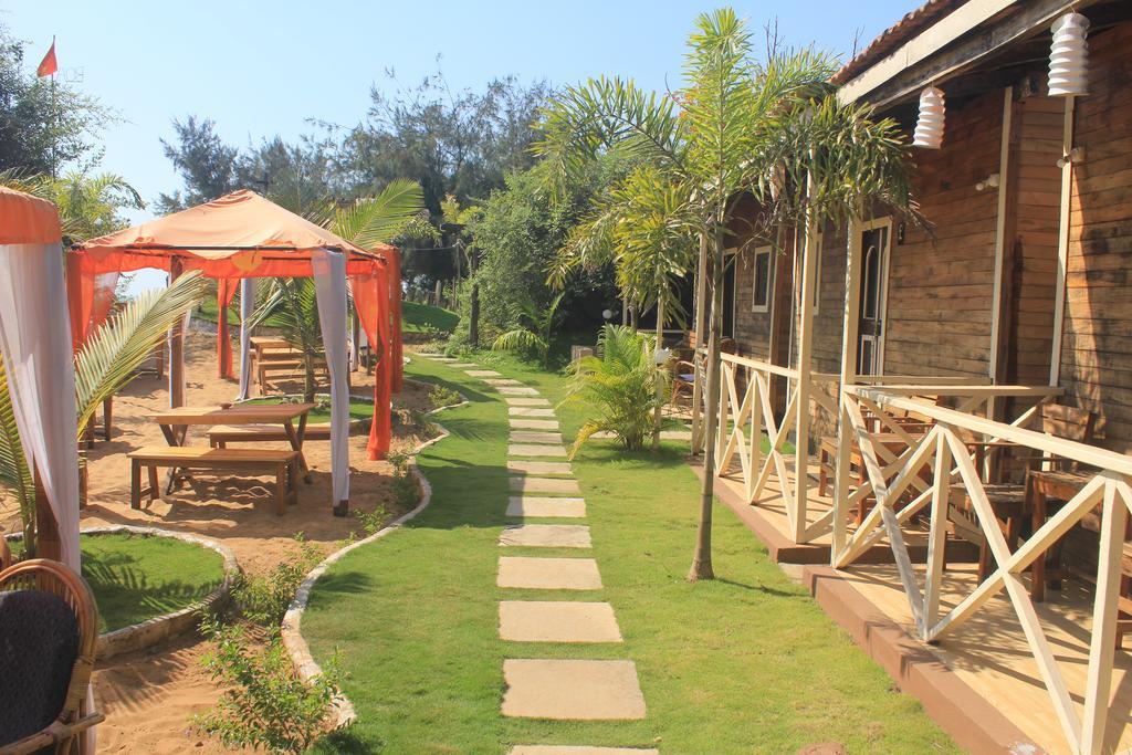 Boaty'S Beach Cottages Калангут Экстерьер фото